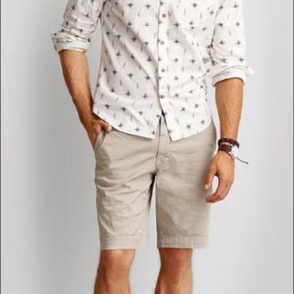 American Eagle Outfitters 8” Prep Khaki Shorts